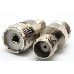 CONECTOR PL-259 HERMBRA A TNC HEMBRA