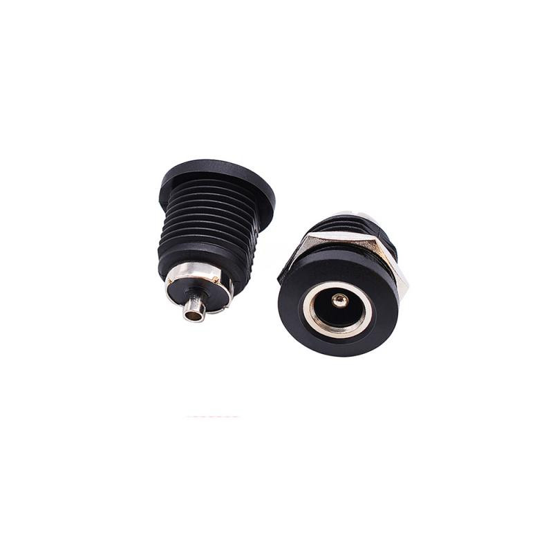 CONECTOR HEMBRA PARA CHASIS 5 5X2 5MM 