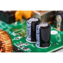CONDENSADOR ELECTROLITICO RADIAL 100µF 50V 105º