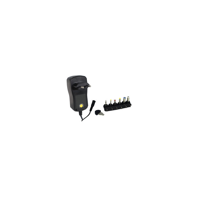 ALIMENTADOR UNIVERSAL 100-240VAC 12W 3-12V