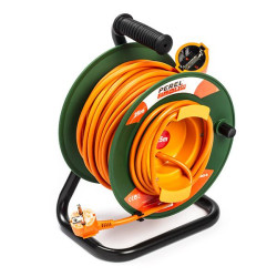 ENROLLACABLES CON TOMA DE TIERRA LATERAL 25M 3200W
