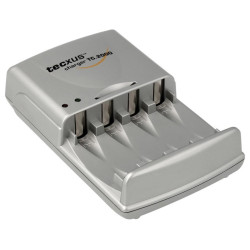 CARGADOR DE PILAS NI-CD/NI-MH 4xAA/AAA