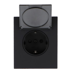 Enchufe Tipo Schuko Con Tapa - CC  Negro